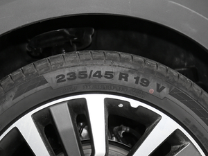 2021܊ 2.0T ԄӃ(q) ݆̥ߴ