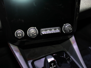 2021܊ 2.0T ԄӃҫ п؅^