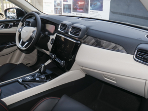 2021܊ 2.0T ԄӃҫ п؅^