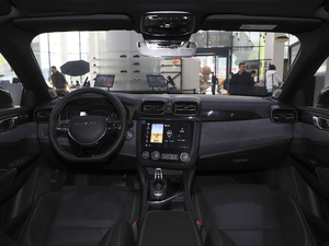 2021款1.5T DCT两驱劲Pro 内饰全景