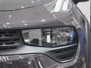 2021款1.5T DCT两驱耀Plus 大灯