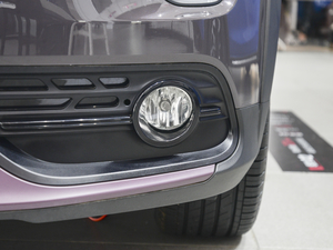 2021款1.5T DCT两驱耀Plus 前雾灯