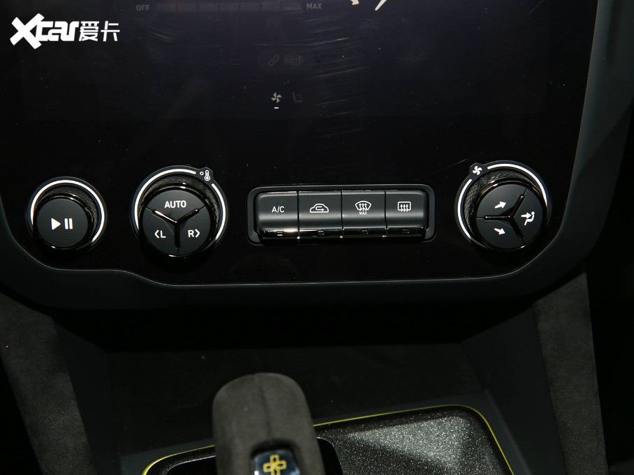 2021I(lng)03 03+ 2.0TD Ԅ(dng)b