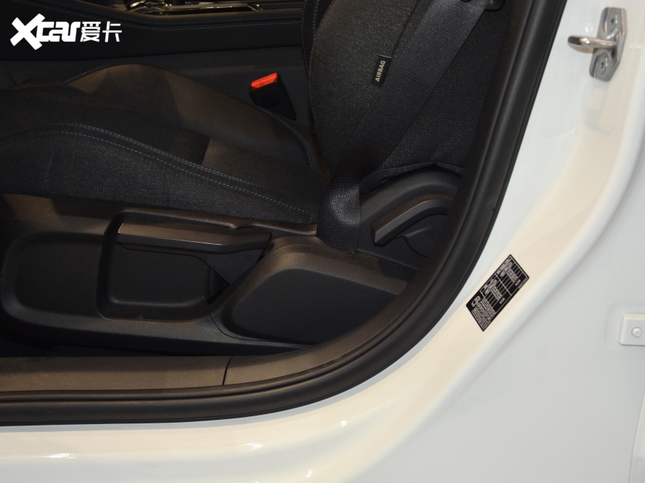 2021I(lng)03 PHEV 1.5T PHEV