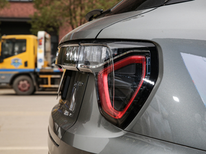 20212.0TD (q)Halo (x)(ji)^