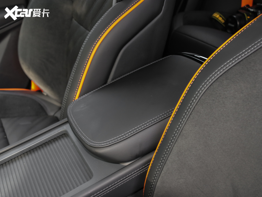 2021I(lng)02 Hatchback 2.0TD Halo