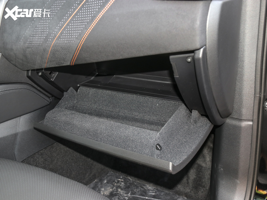 2021I02 Hatchback 2.0TD Halo