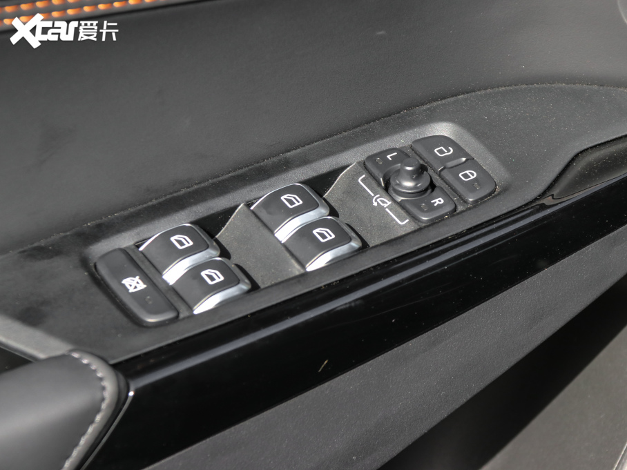 2021I(lng)02 Hatchback 2.0TD Halo