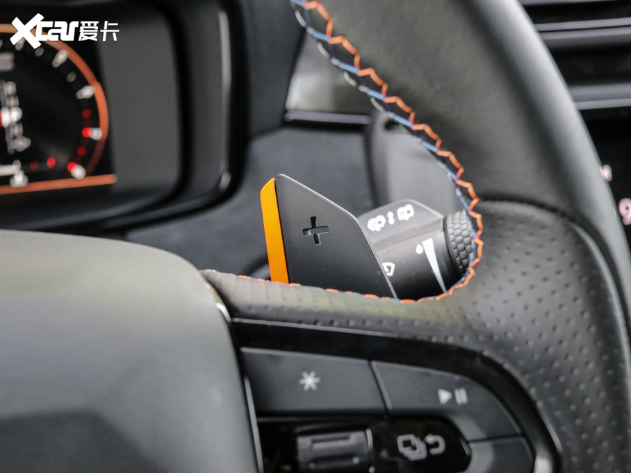 2021I02 Hatchback 2.0TD Halo