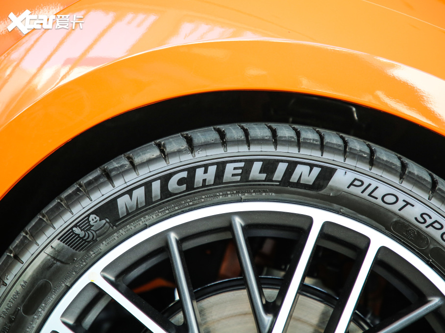 2021I(lng)02 Hatchback 2.0TD Halo {׼