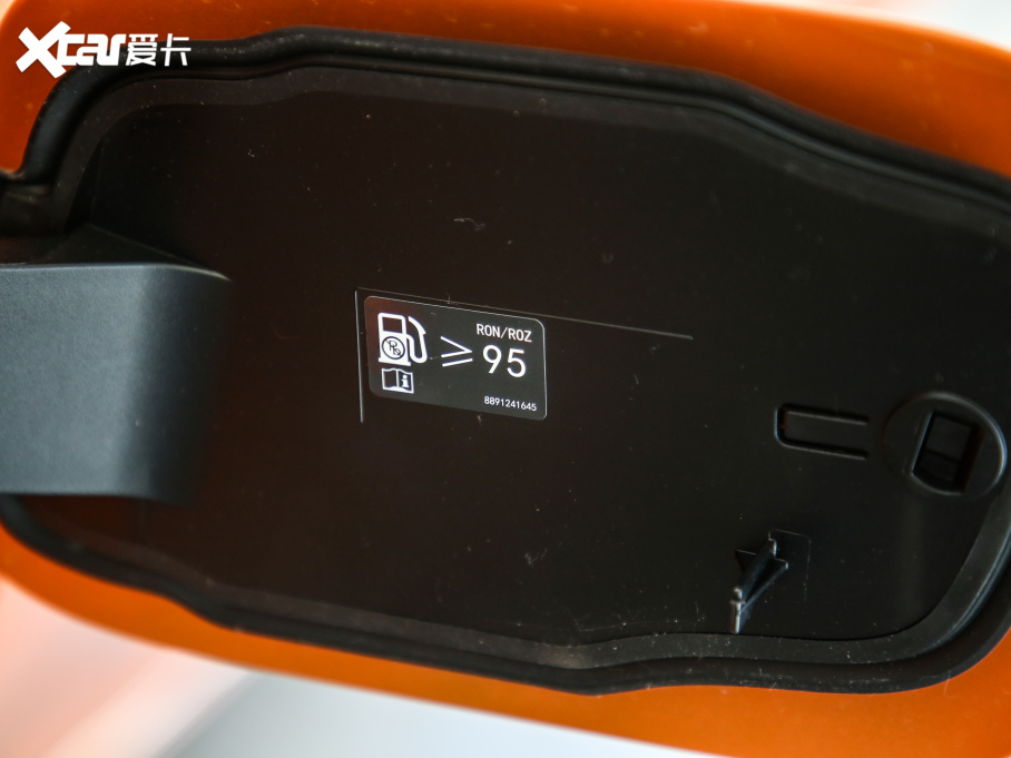 2021I02 Hatchback 2.0TD Halo {׼