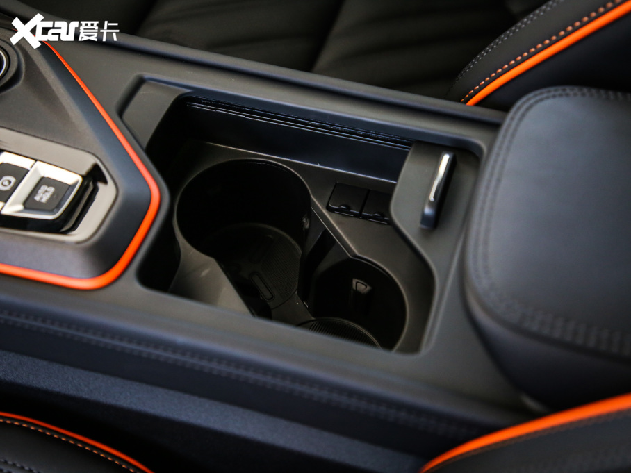 2021I02 Hatchback 2.0TD Halo {׼