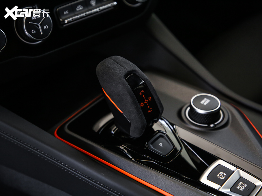 2021I02 Hatchback 2.0TD Halo {׼