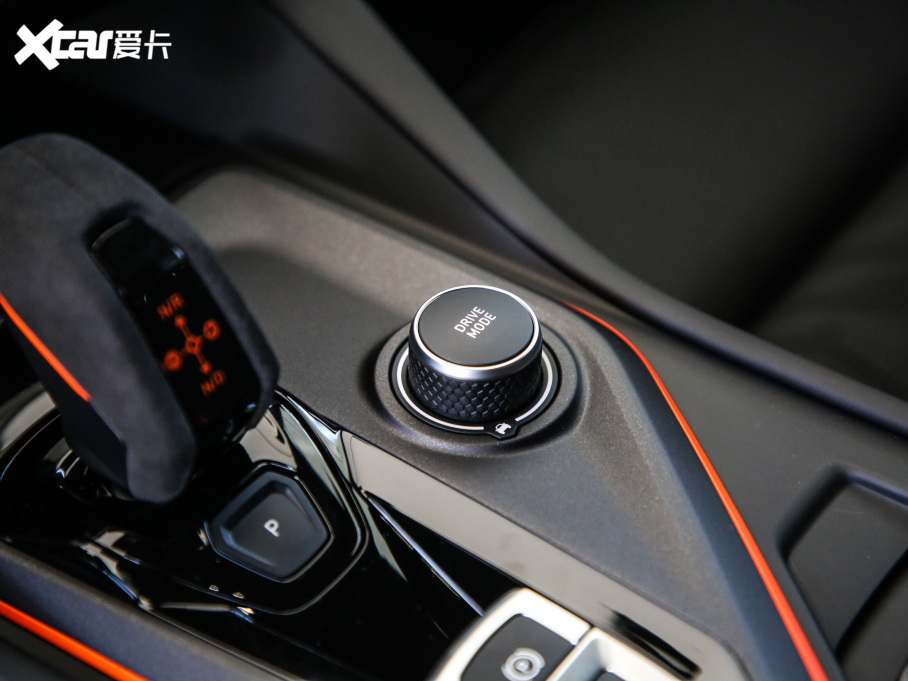 2021I02 Hatchback 2.0TD Halo {׼