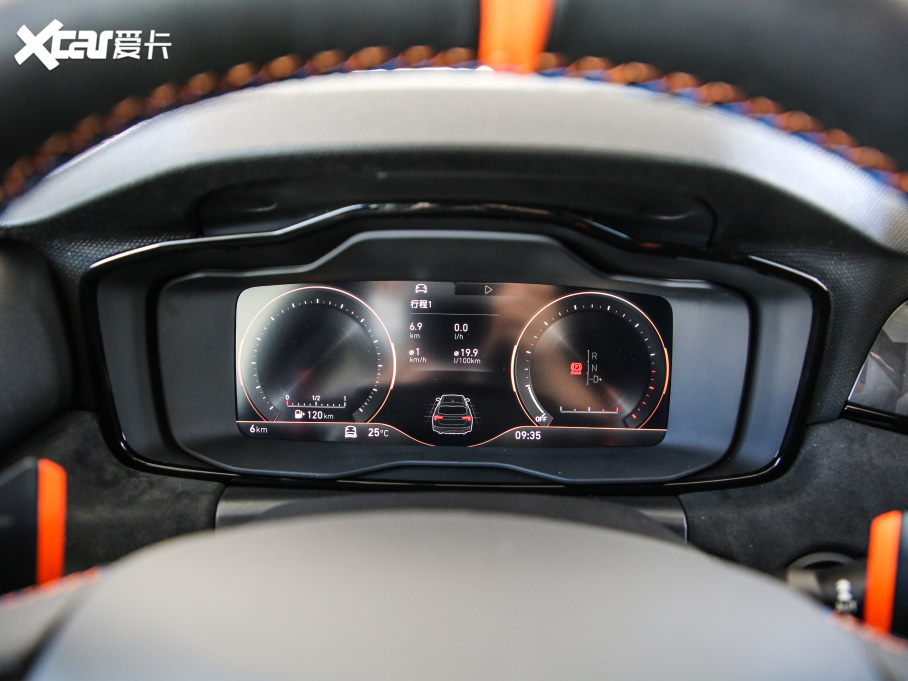 2021I02 Hatchback 2.0TD Halo {׼