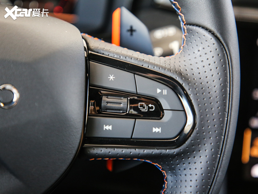 2021I(lng)02 Hatchback 2.0TD Halo {׼