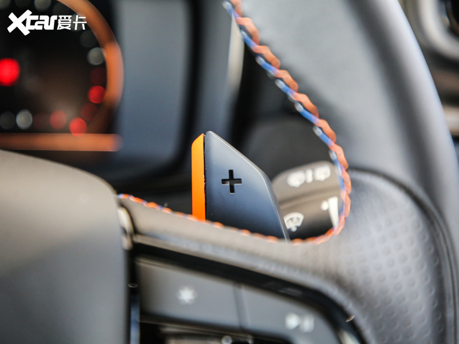 2021I02 Hatchback 2.0TD Halo {׼