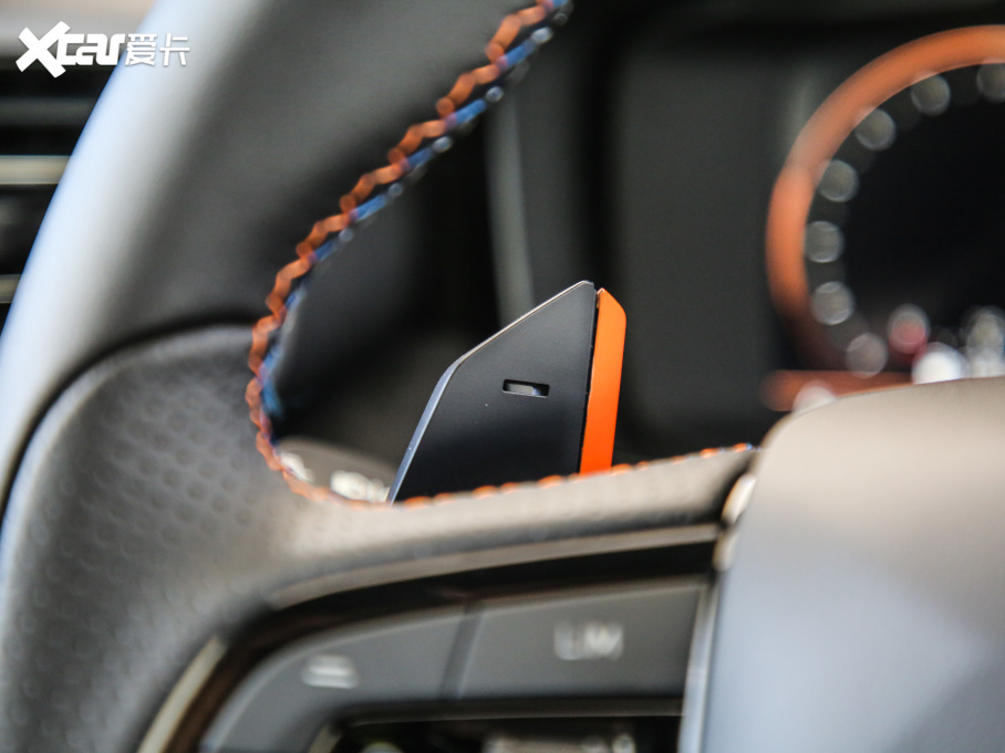 2021I02 Hatchback 2.0TD Halo {׼