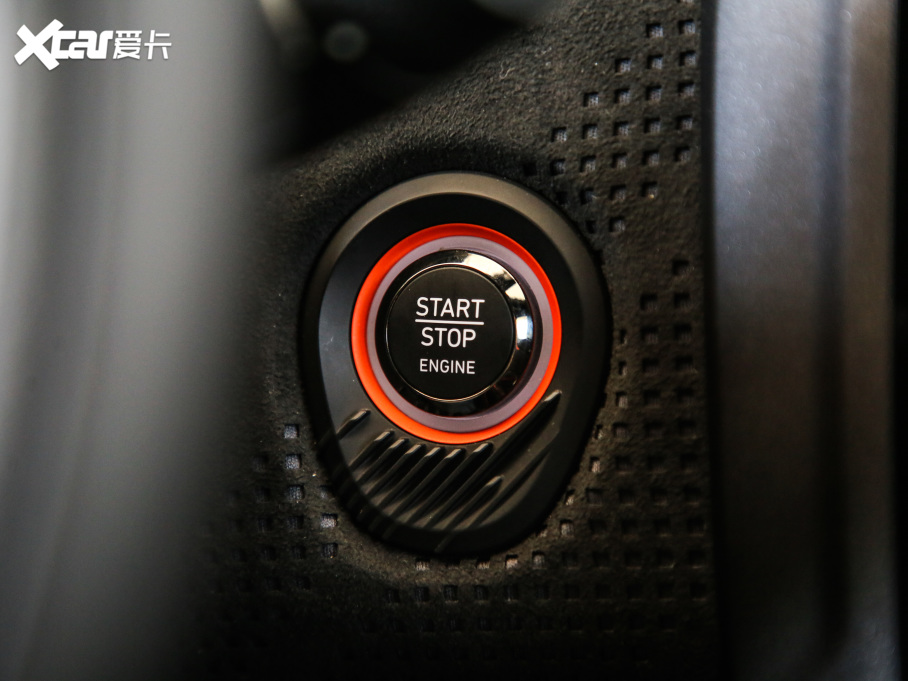 2021I(lng)02 Hatchback 2.0TD Halo {׼