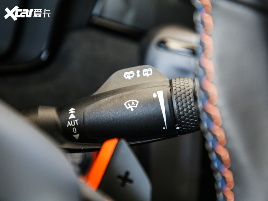 2021I(lng)02 Hatchback 2.0TD Halo {׼