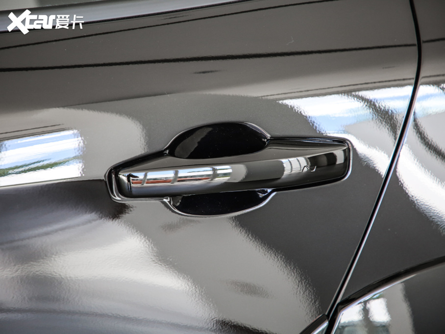 2021I02 Hatchback 2.0TD Halo {׼