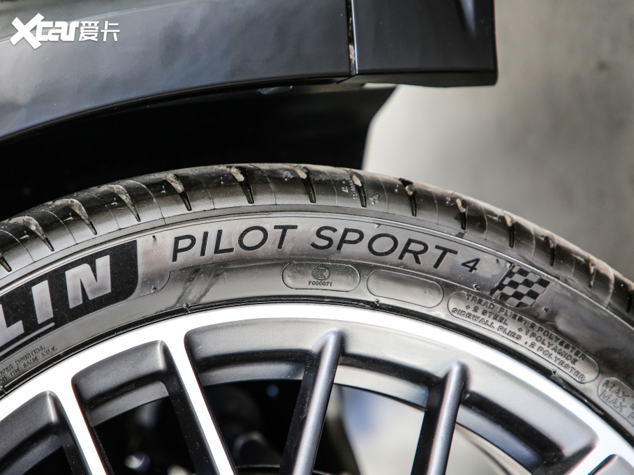 2021I(lng)02 Hatchback 2.0TD Halo {׼