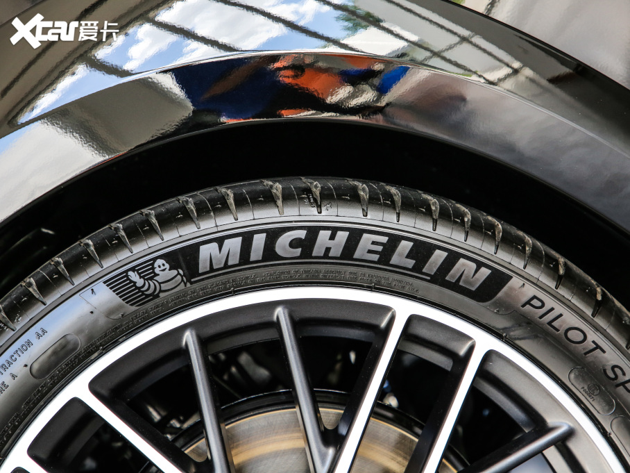 2021I02 Hatchback 2.0TD Halo {׼