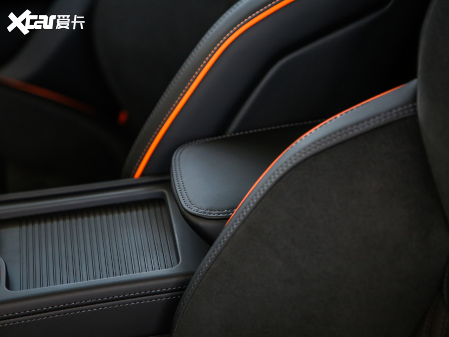 2021I(lng)02 Hatchback 2.0TD Halo {׼