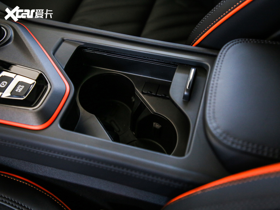 2021I02 Hatchback 2.0TD Halo {׼