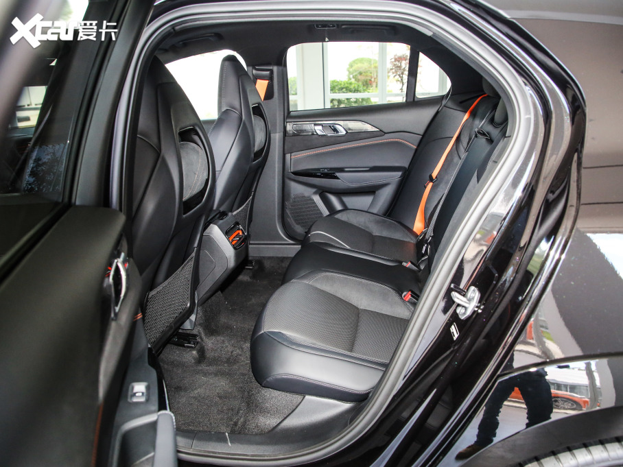 2021I02 Hatchback 2.0TD Halo {׼