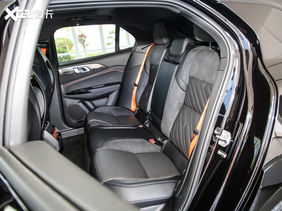 2021I02 Hatchback 2.0TD Halo {׼