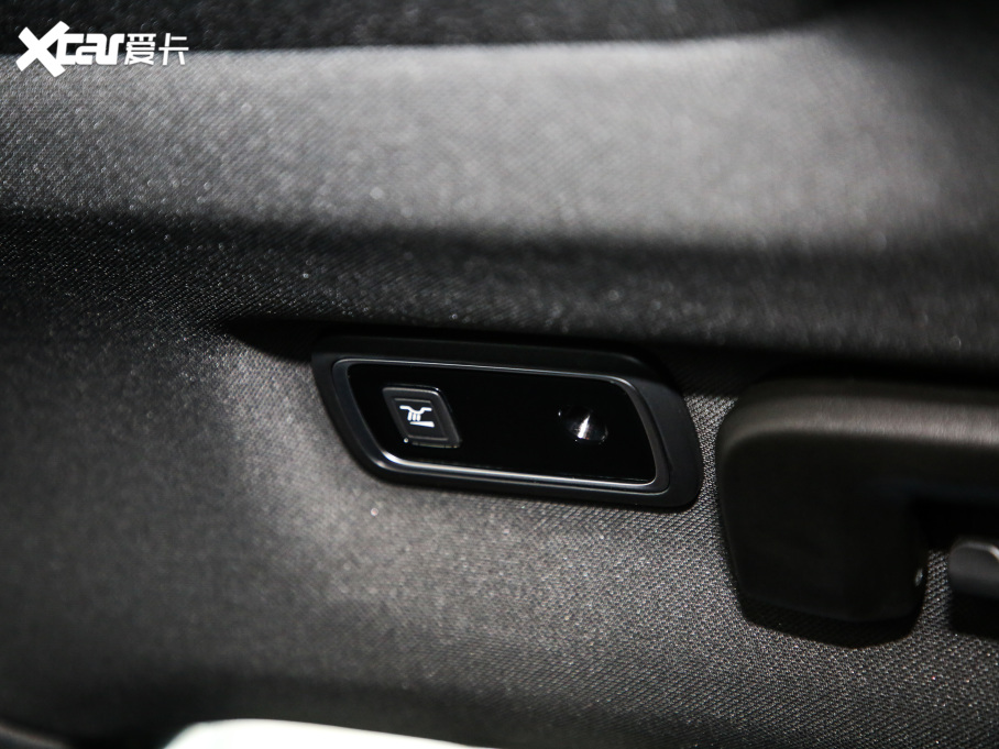 2021I02 Hatchback 2.0TD Halo {׼