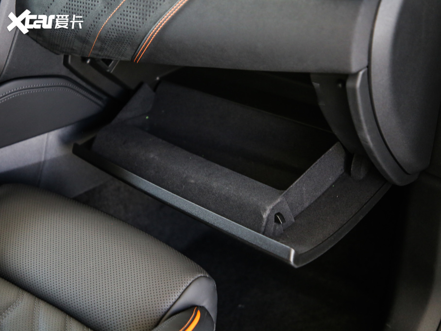 2021I02 Hatchback 2.0TD Halo {׼