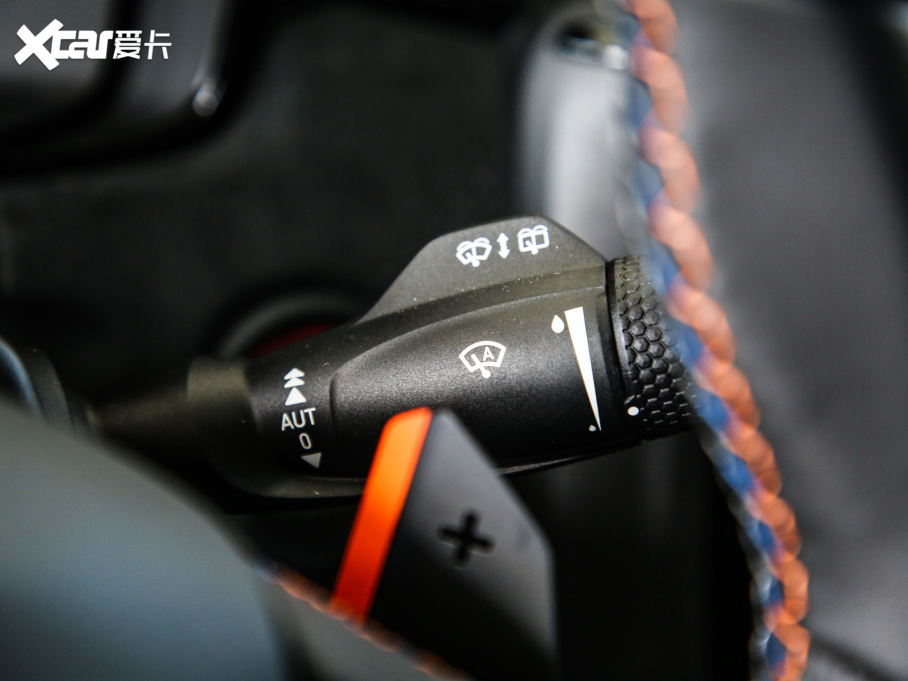 2021I02 Hatchback 2.0TD Halo {׼