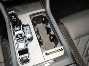 20212.0T PHEV Halo  ǰű