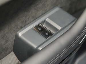 20212.0T PHEV Halo  ܇ƅ^