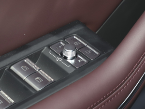 20212.0T PHEV Ultra  п؅^