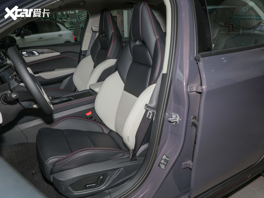 2022I02 2.0T DCTҫPlus