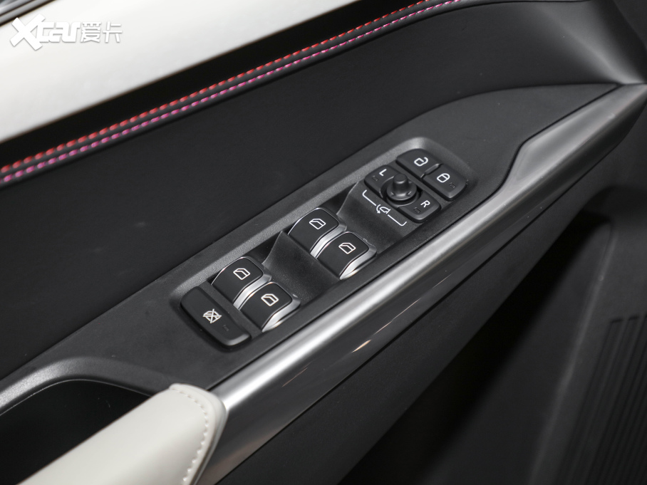 2022I(lng)02 2.0T DCTҫPlus