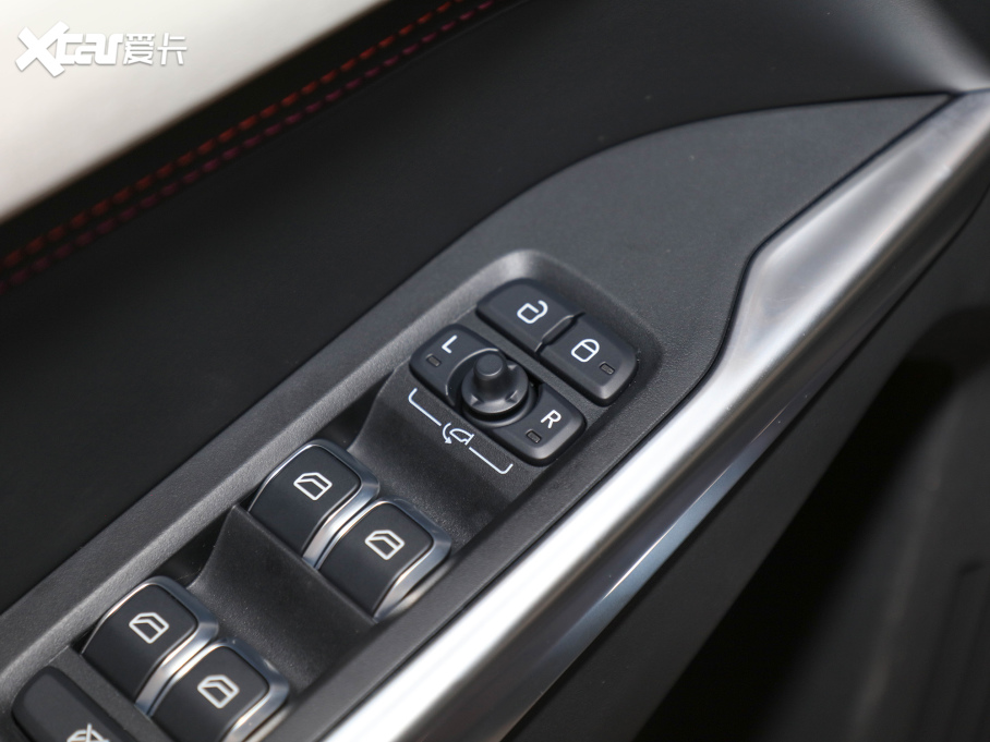 2022I02 2.0T DCTҫPlus