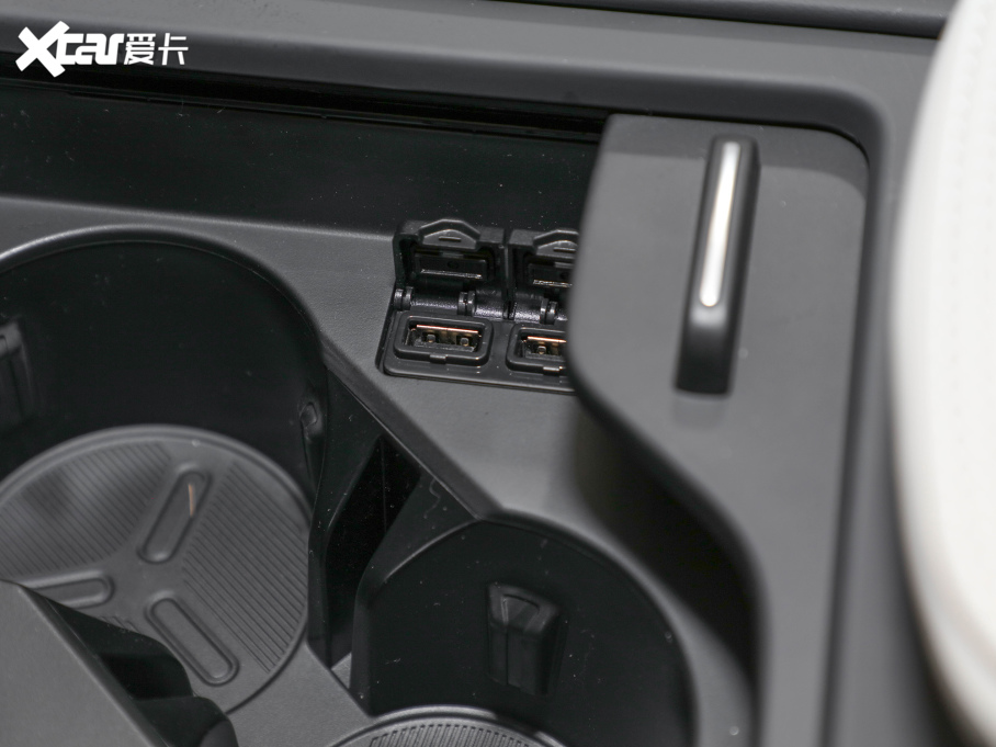 2022I02 2.0T DCTҫPlus