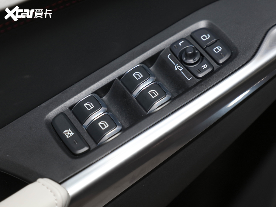 2022I02 2.0T DCTҫPlus