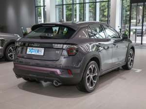 2022款2.0T DCT耀Plus 右后45度