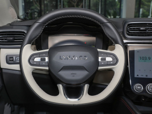 2022款2.0T DCT耀Plus 方向盘