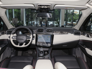 2022款2.0T DCT耀Plus 内饰全景
