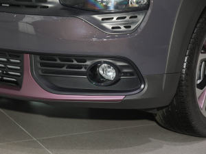 2022款1.5T DCT耀Plus 前雾灯