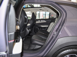 2022款1.5T DCT耀Pro 后排空间