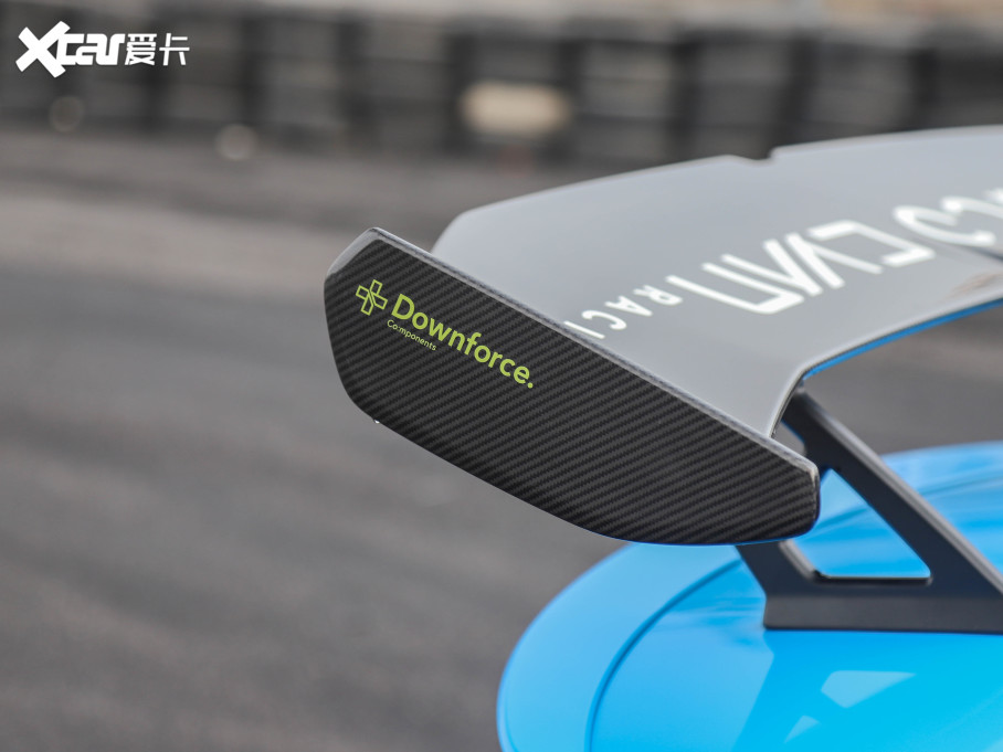 2022I03 03+ Cyan ư b