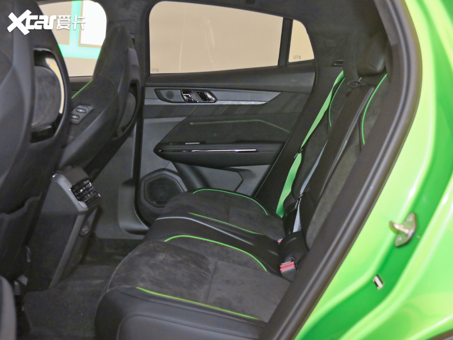 2022I05 05+ 2.0TD Ԅb