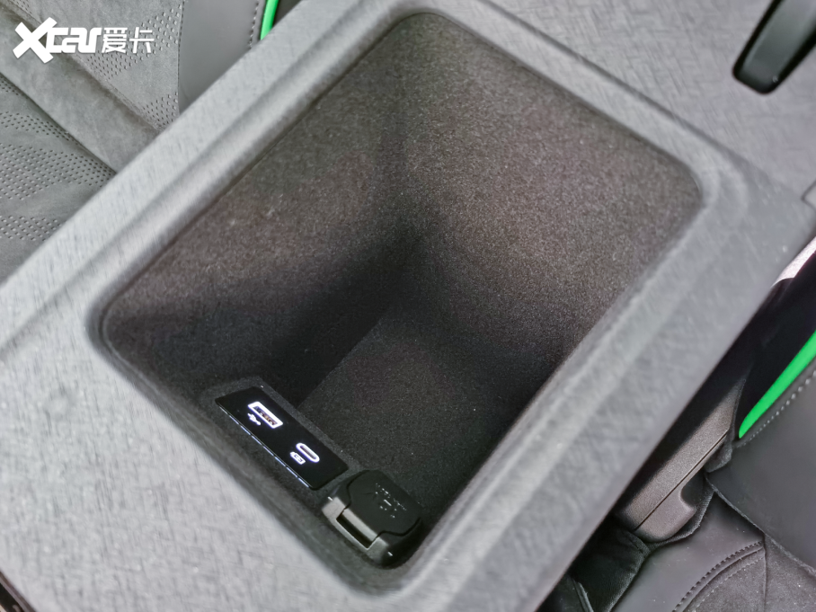 2022I05 05+ 2.0TD Ԅb